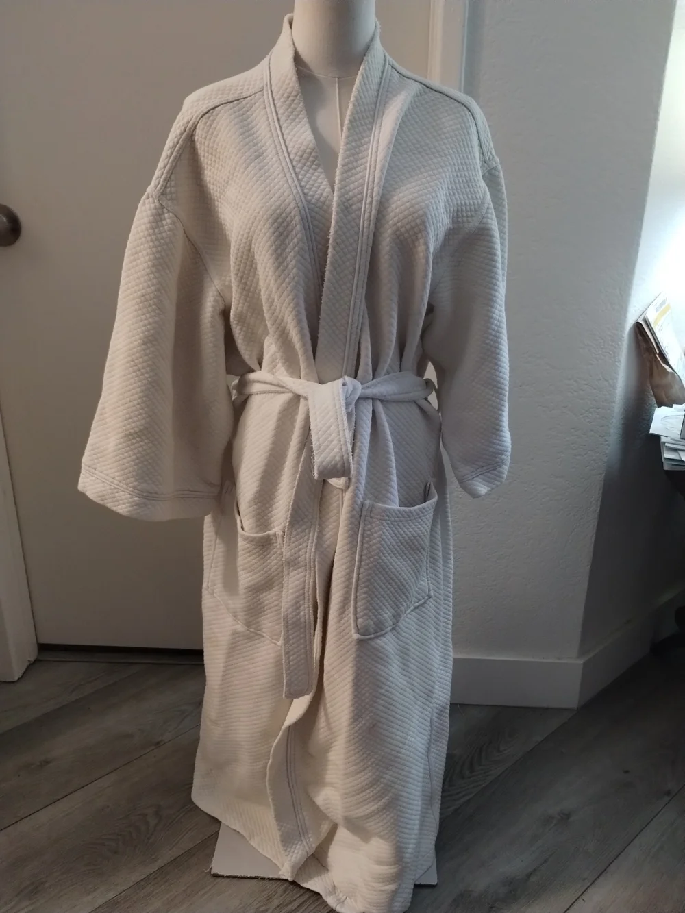Emerald White Waffle Weave Bathrobe with Belt and Pockets
